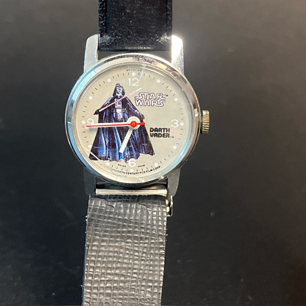 Star Wars Darth Vader Smartwatch - Black and Silver